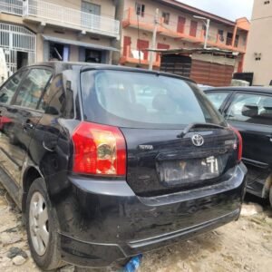 Toyota Corolla 2006 - Black