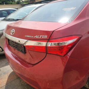 Toyota Corolla - Red