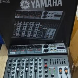 7 CHANNEL YAMAHA MIXER